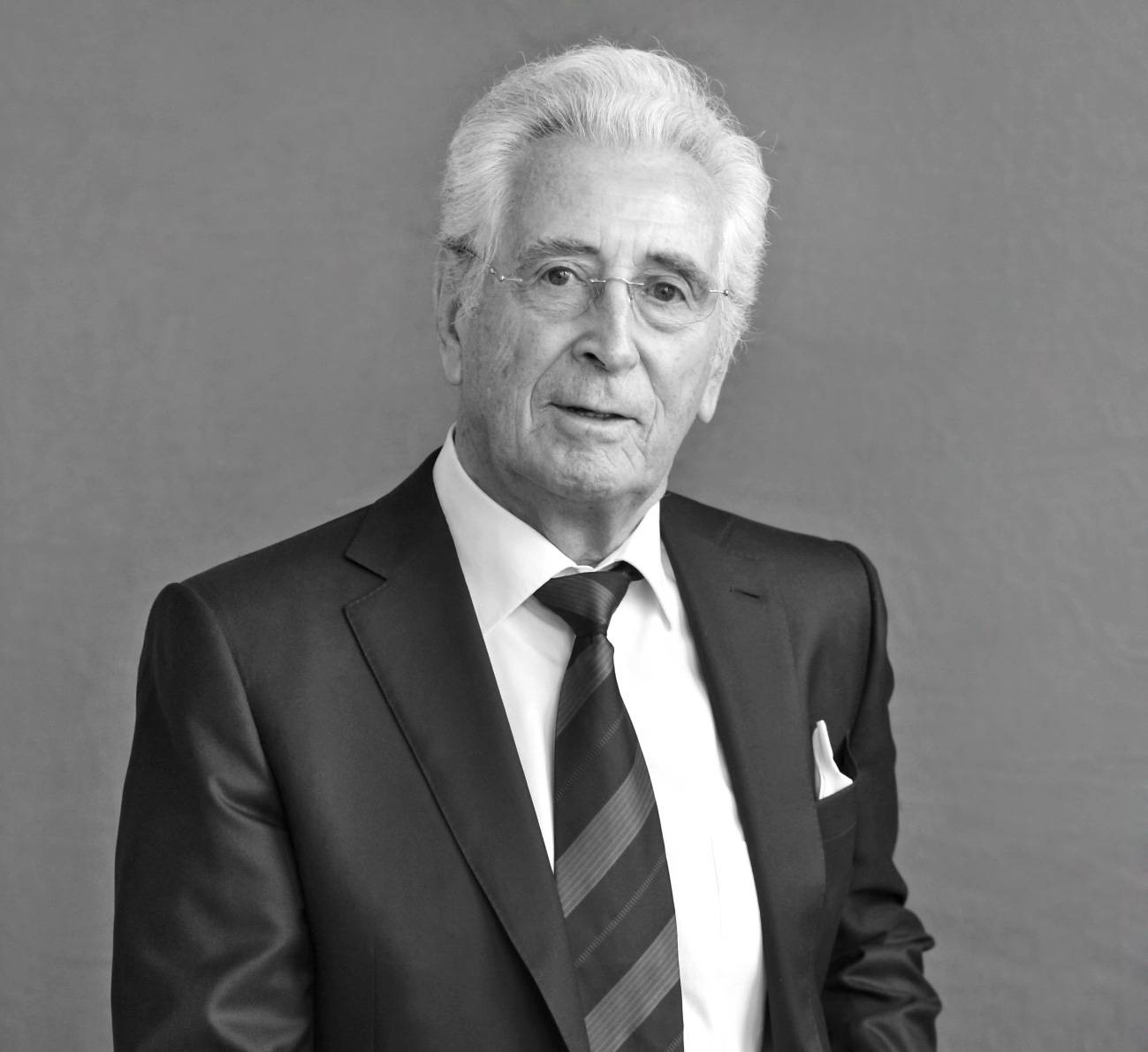 1963 gründete Dipl.-Ing. Architekt Günter Büschl sein Architekturbüro.